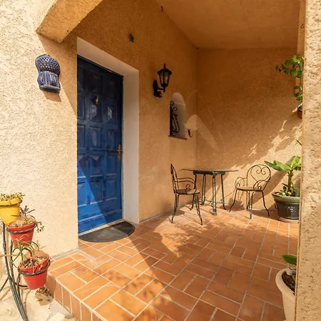 Marie Carmen Rivesaltes